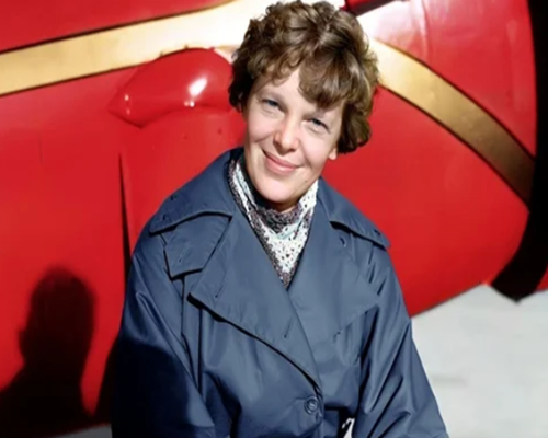 Amelia Earhart: The Pilot Who Became a Global Celebrity