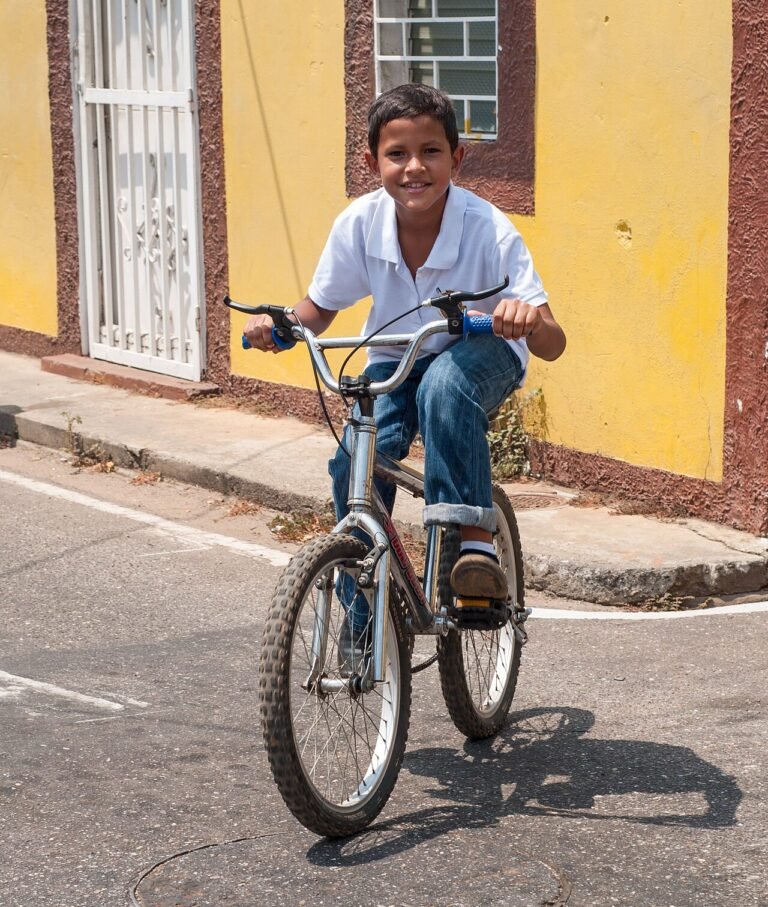 Child bicycle Managing ports Altagracia.jpg