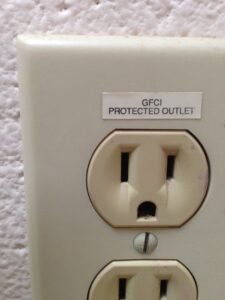 How to Test a GFCI Outlet—and What to Do If It Fails GFCI protected outlet (28904168566).jpg