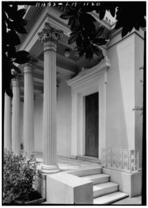 Historic American Buildings Survey Dan Leyrer, Photographer August 1963 MAIN ENTRANCE DETAIL - Robert A. Grinnan House, 2221 Prytania Street, New Orleans, Orleans Parish, LA HABS LA,36-NEWOR,23-5.tif
