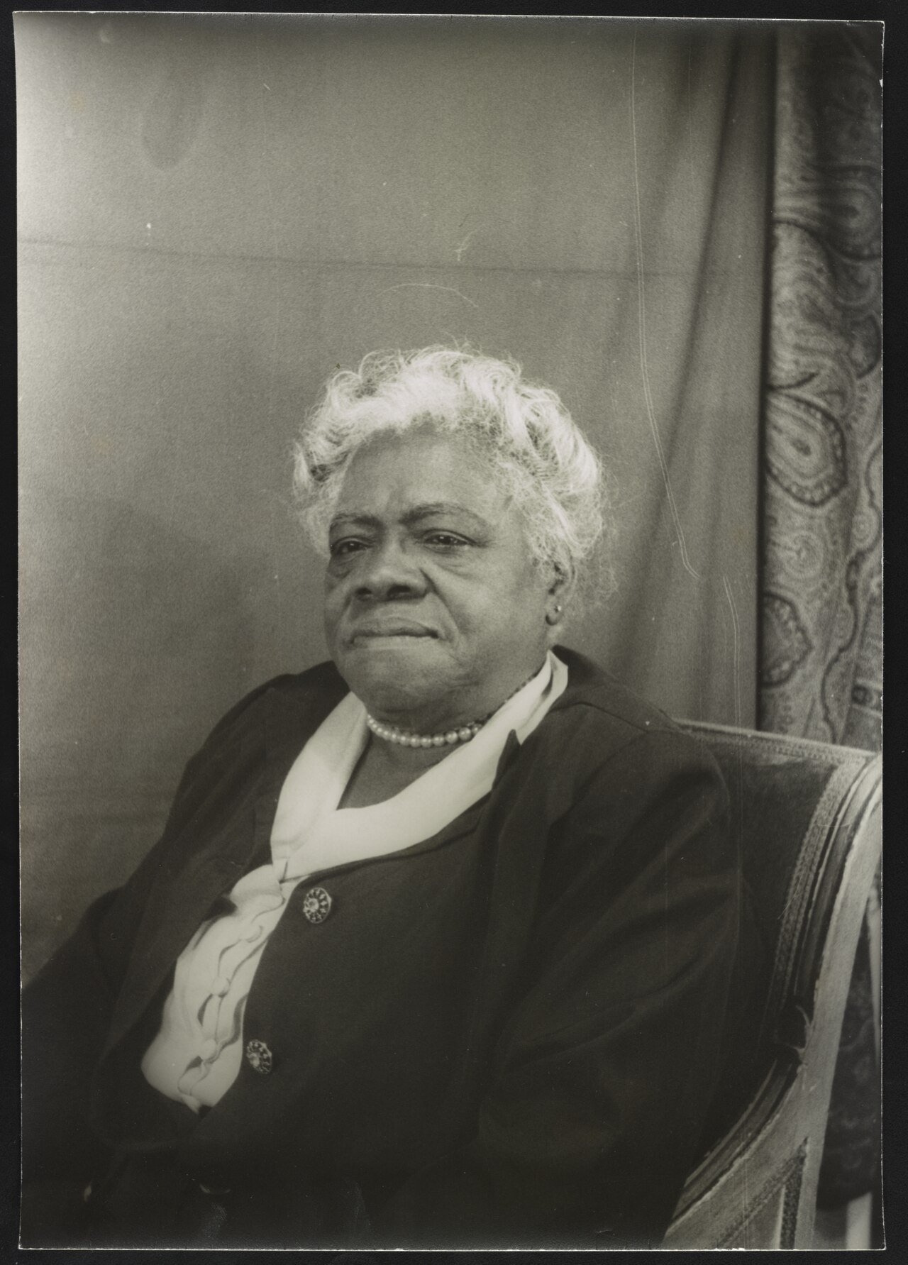 Mary McLeod Bethune by Carl Van Vechten - Original.tiff