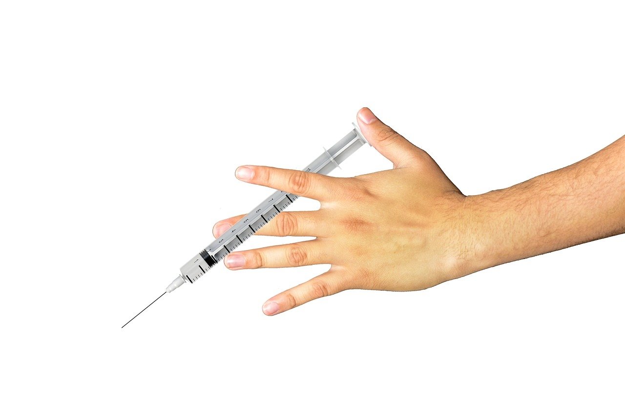 pixabay-a-new-shield-for-babies-and-older-adults-rsv-vaccines-are-r