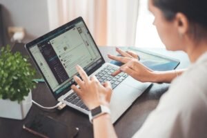 A Universal Script: A Timeline of Unicode and the Invention That Let Every Language Work Online pixabay-a-universal-script-a-timeline-of-unicode-and-the-invention