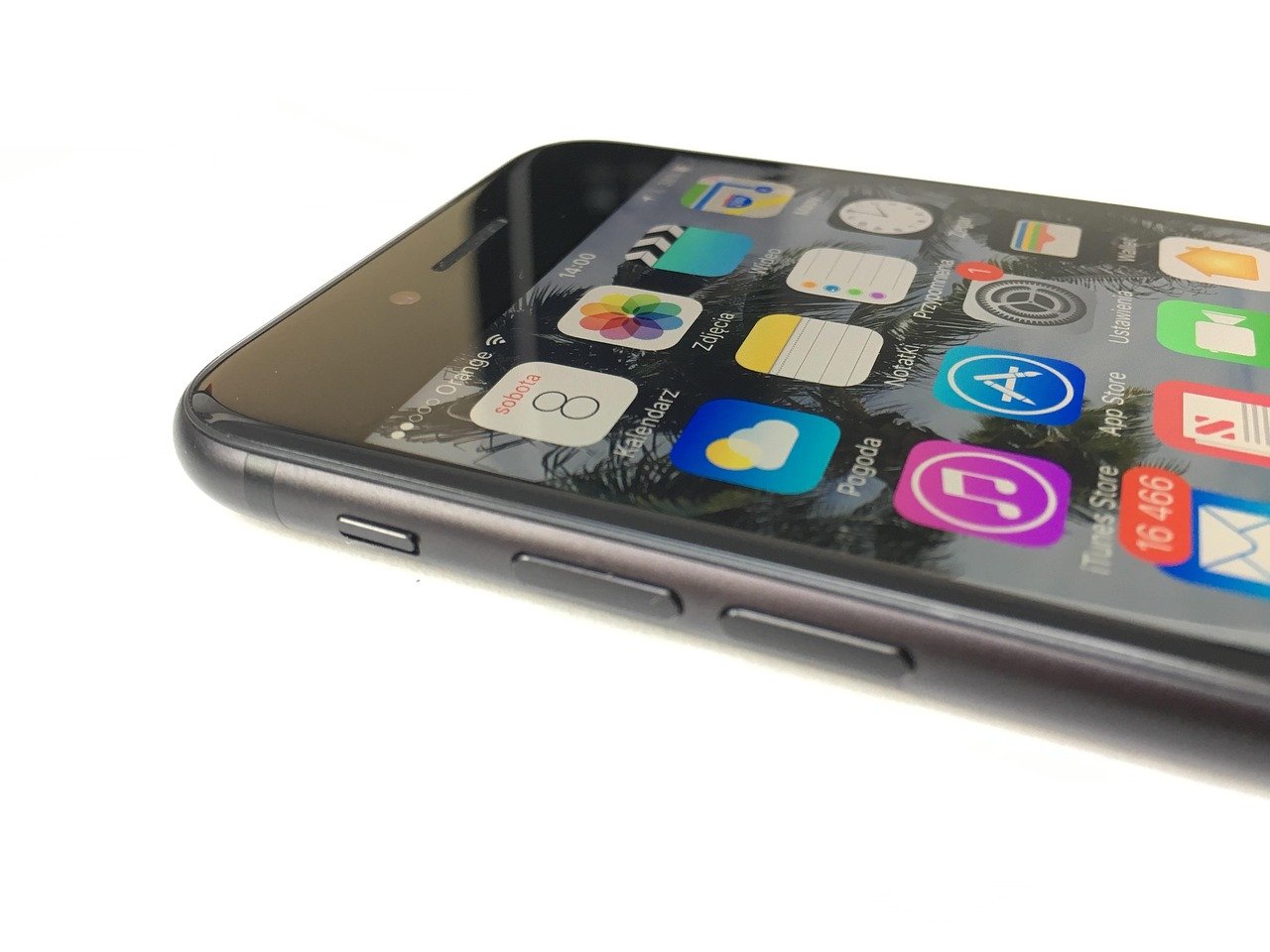 pixabay-how-to-back-up-your-iphone-to-icloud-and-check-that-it-worke