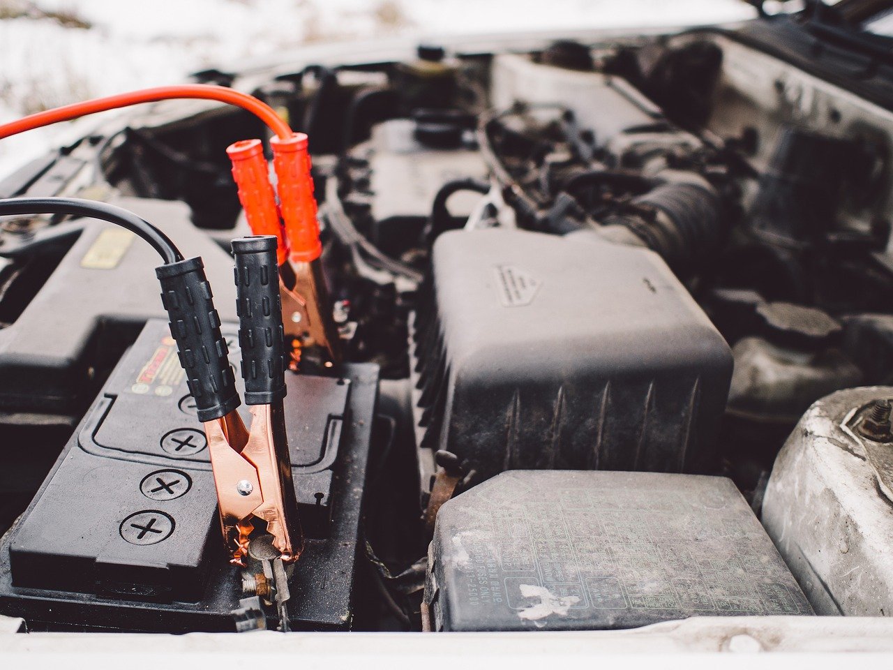 pixabay-how-to-clean-corrosion-from-car-battery-terminals-safely