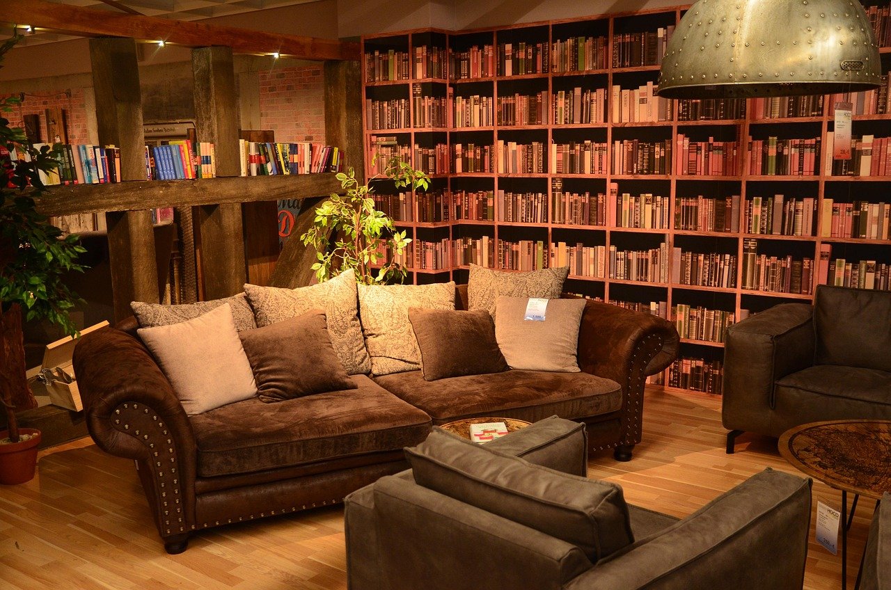 pixabay-how-to-read-a-library-of-congress-call-number-a-shelf-findi