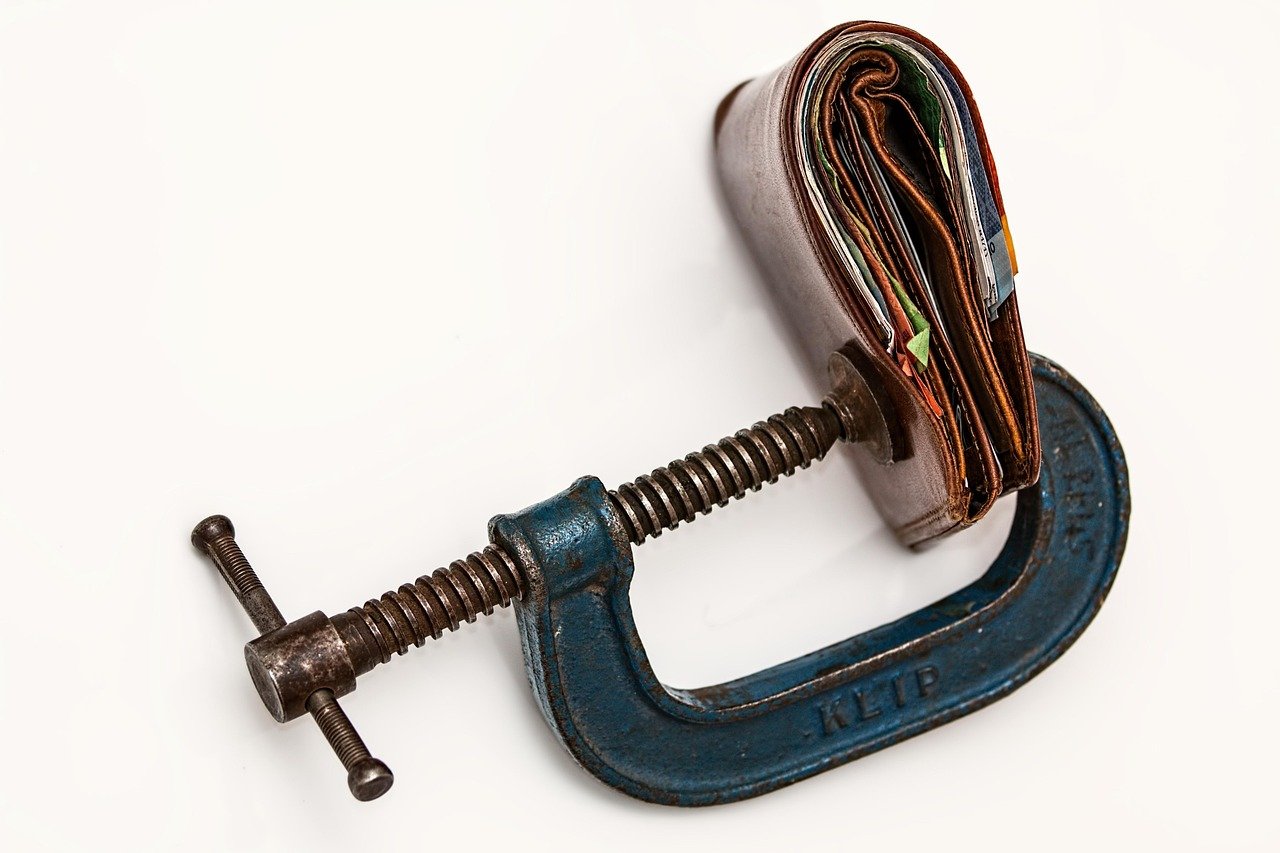 pixabay-how-to-start-an-emergency-fund-on-a-tight-budget
