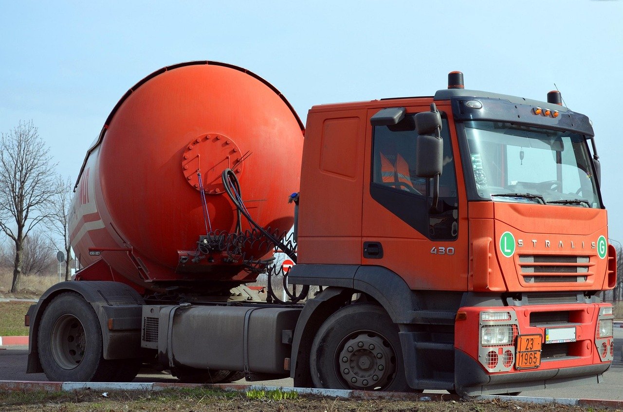 pixabay-the-box-that-rewired-trade-how-one-converted-tanker-laid-th