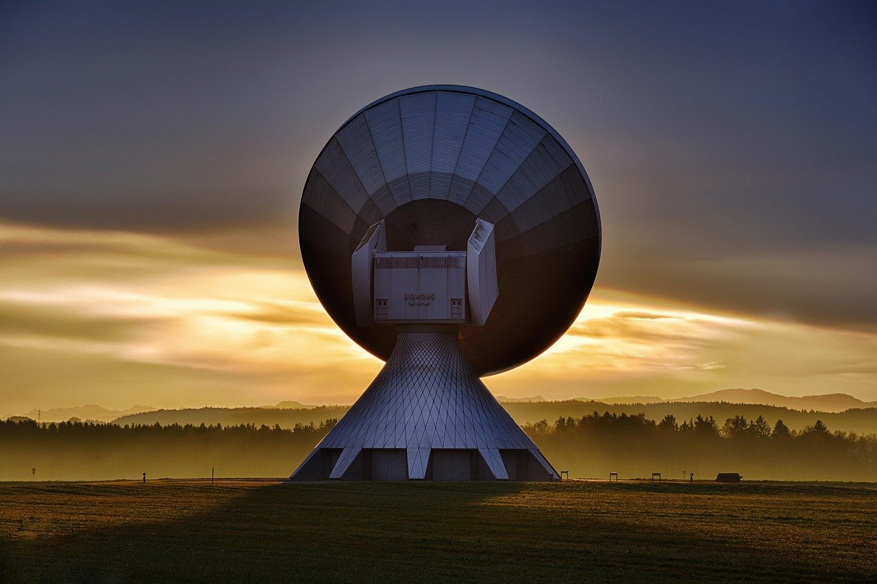 pixabay-the-first-black-hole-image-was-reconstructed-from-signals-ac